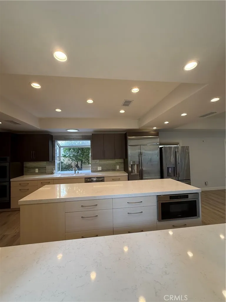 1284 Westwind Westlake Village, CA 91361