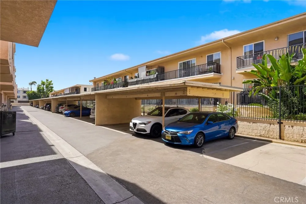 5429 Newcastle Encino, CA 91316