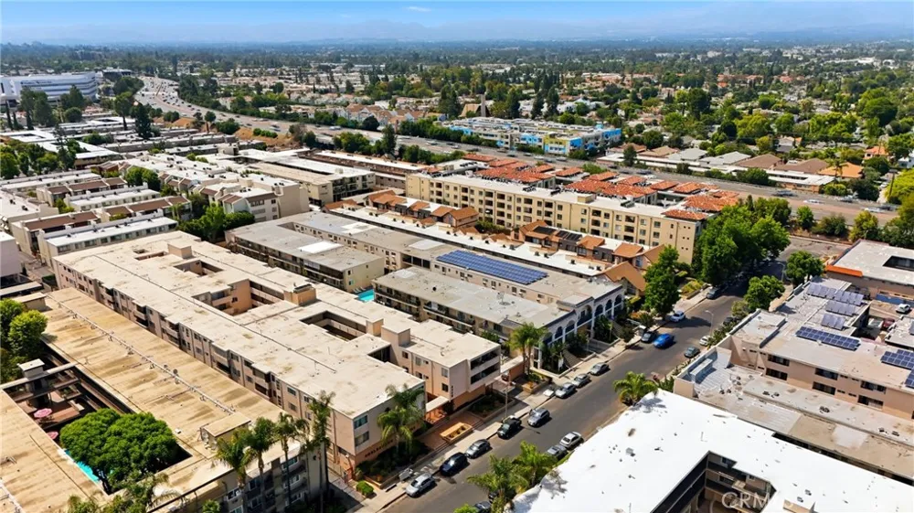 5429 Newcastle Encino, CA 91316