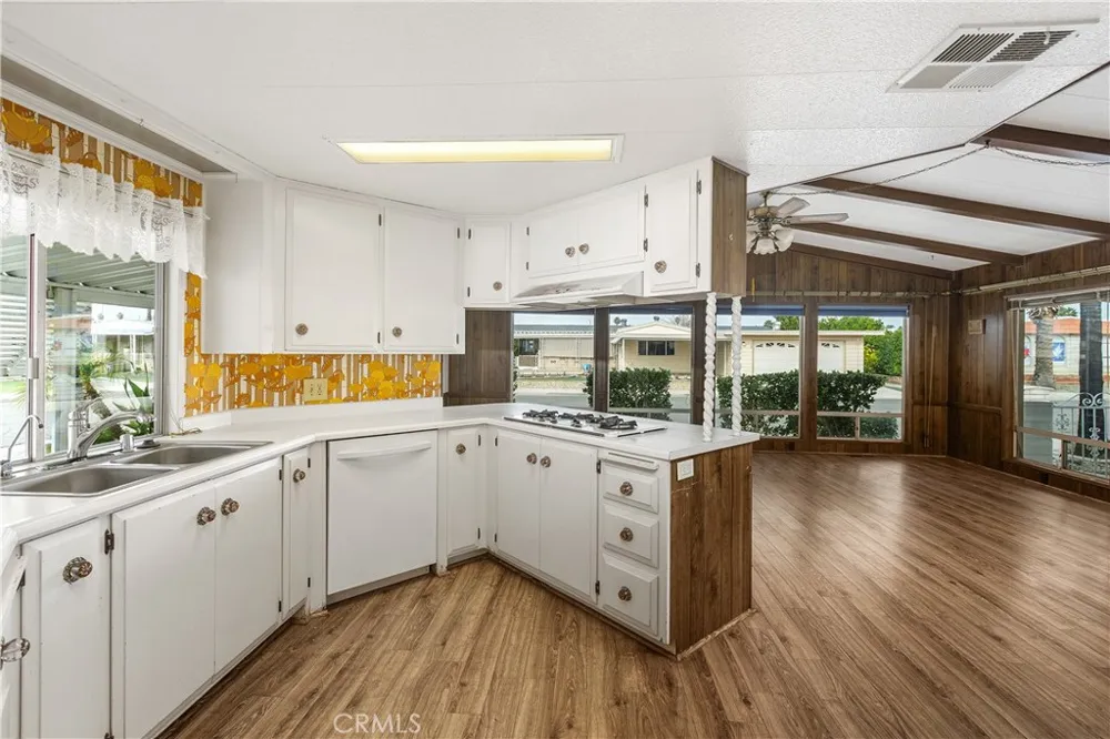 1145 Santa Maria Hemet, CA 92543