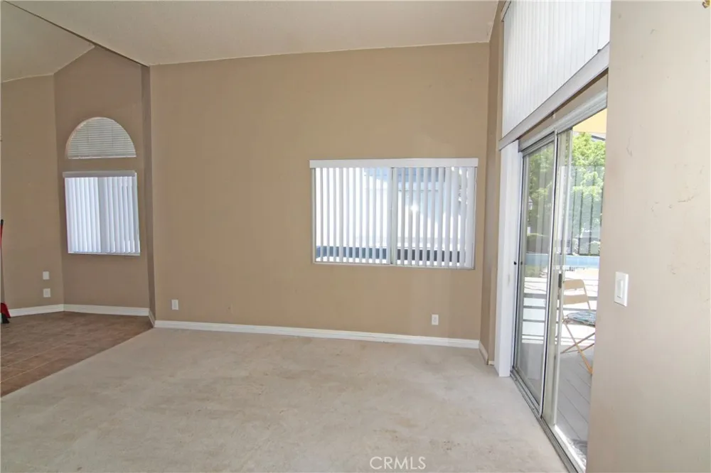 26808 Claudette Street #332 Canyon Country, CA 91351