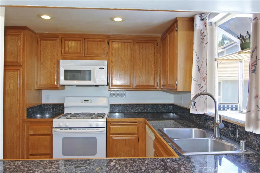 26808 Claudette Street #332 Canyon Country, CA 91351
