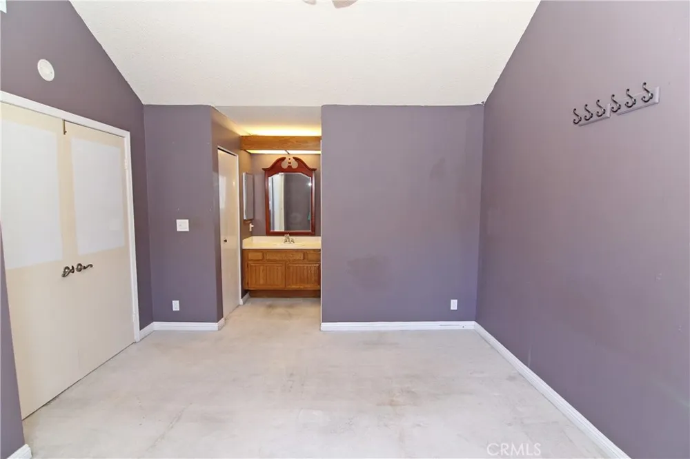 26808 Claudette Street #332 Canyon Country, CA 91351