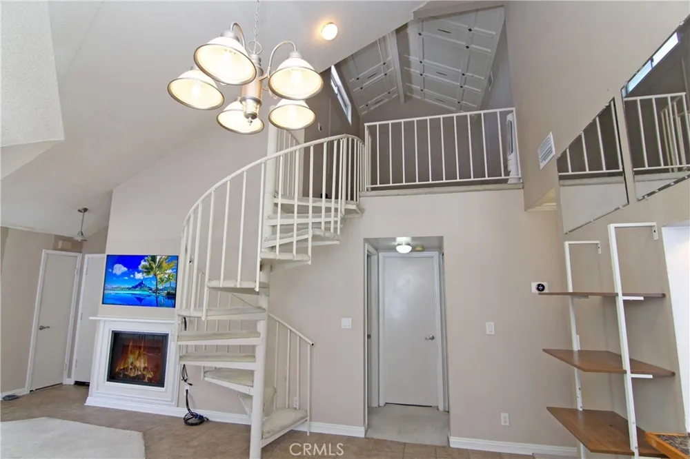 26808 Claudette Street #332 Canyon Country, CA 91351