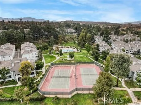 26808 Claudette Street #332 Canyon Country, CA 91351