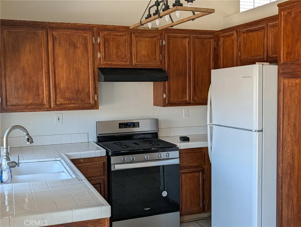 16362 Avenida De Loring Moreno Valley, CA 92551