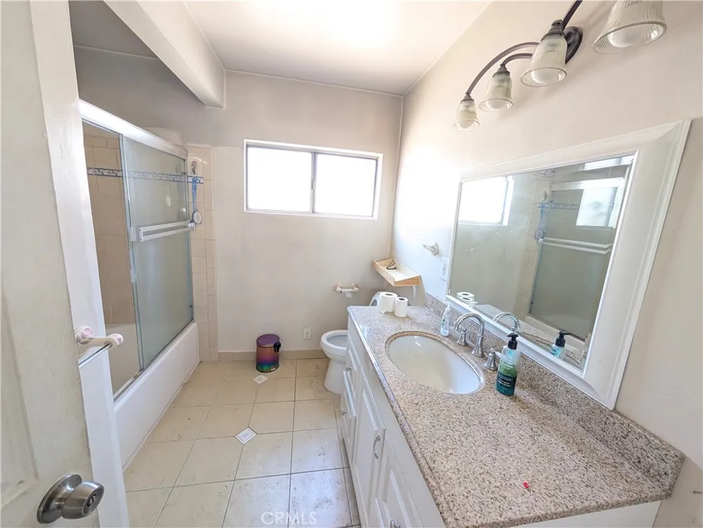 7805 Arcola Sun Valley, CA 91352