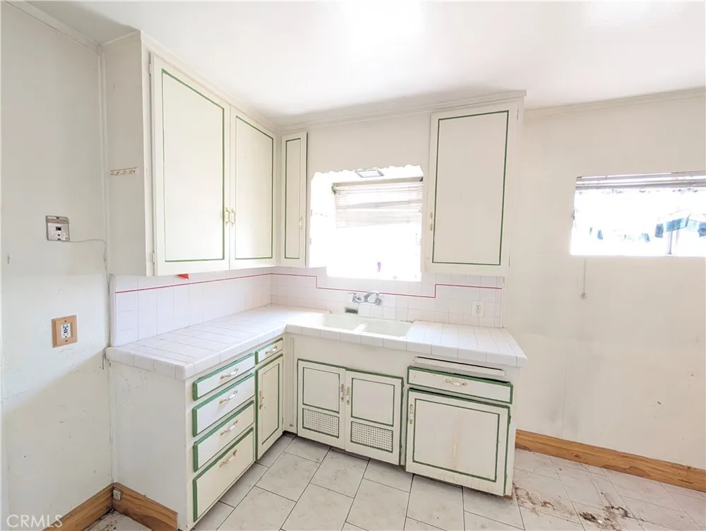 7805 Arcola Sun Valley, CA 91352