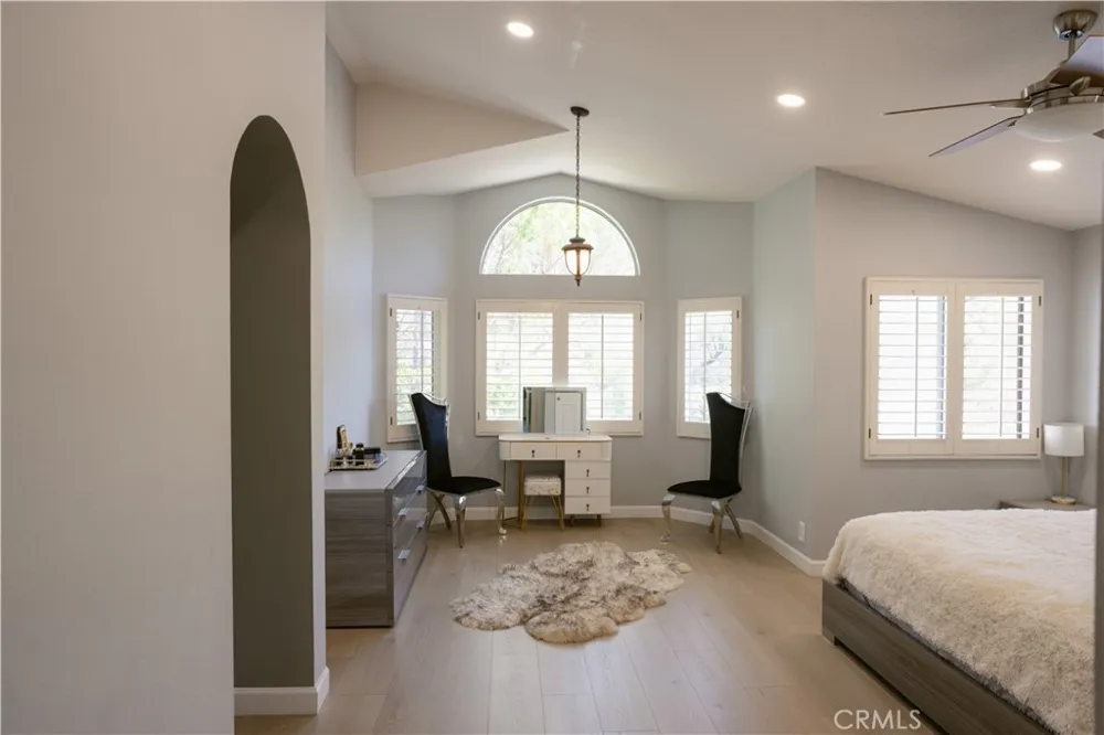 3060 Sioux Court Simi Valley, CA 93063