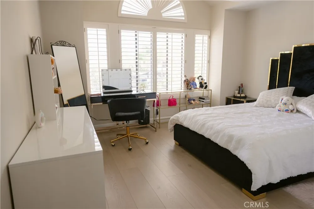 3060 Sioux Court Simi Valley, CA 93063