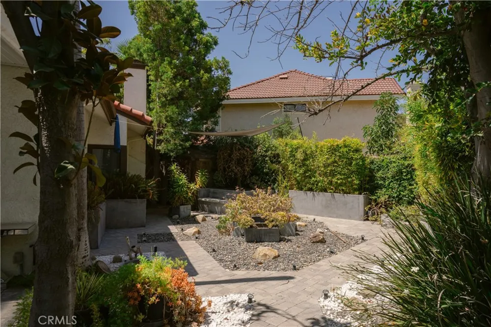 3060 Sioux Court Simi Valley, CA 93063