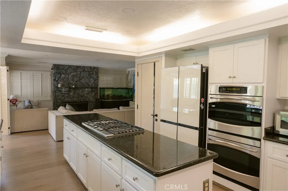 3060 Sioux Court Simi Valley, CA 93063