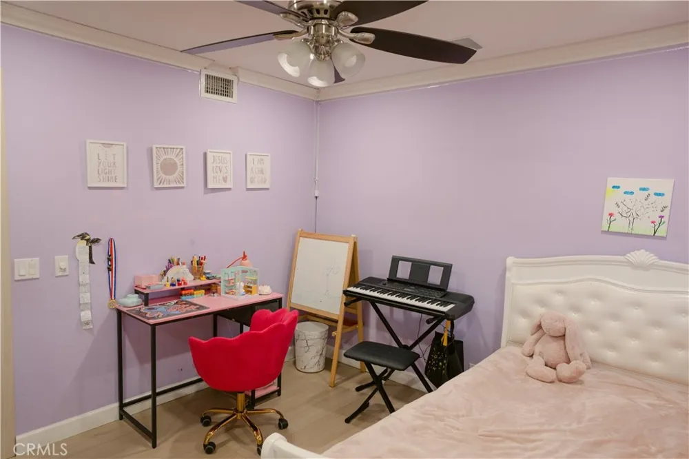 3060 Sioux Court Simi Valley, CA 93063