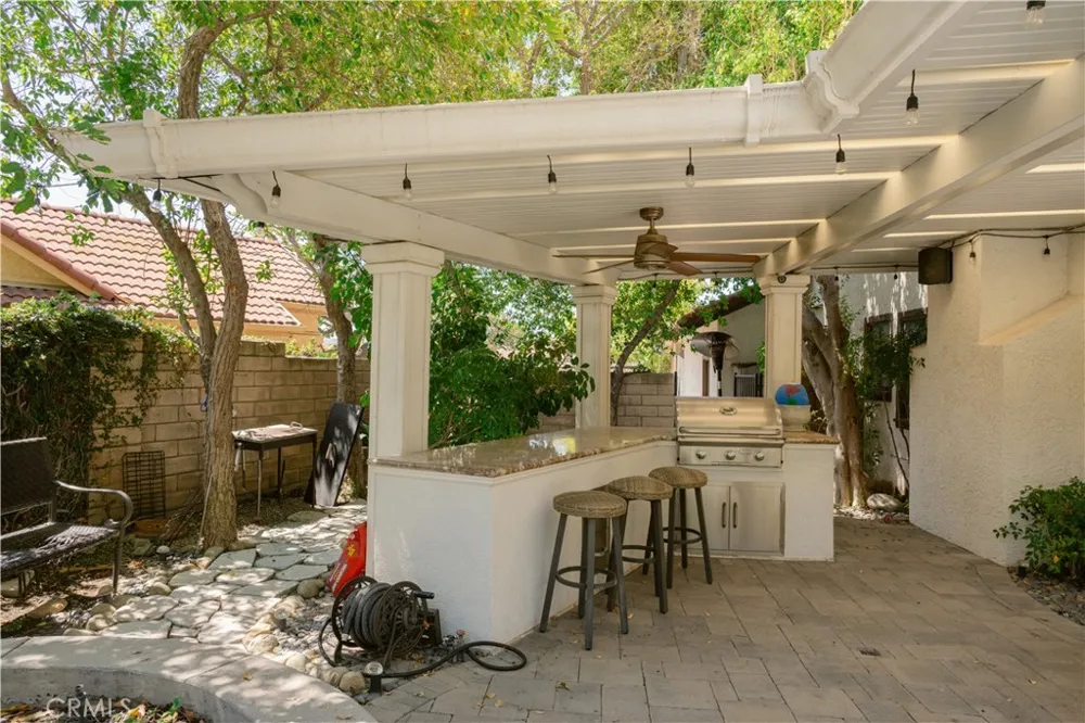 3060 Sioux Court Simi Valley, CA 93063