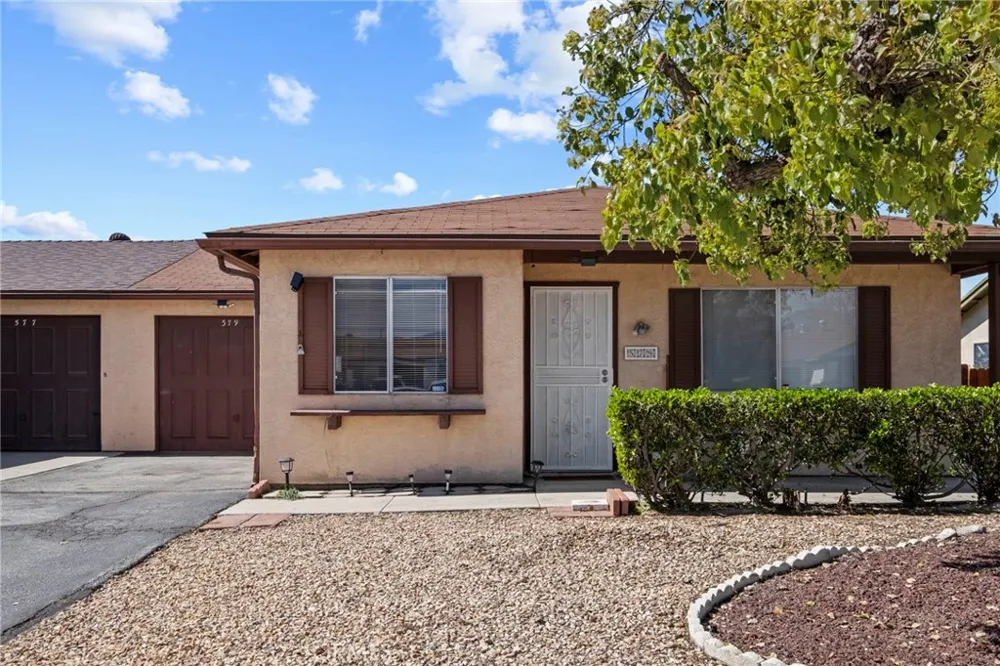 579 Corona Hemet, CA 92545
