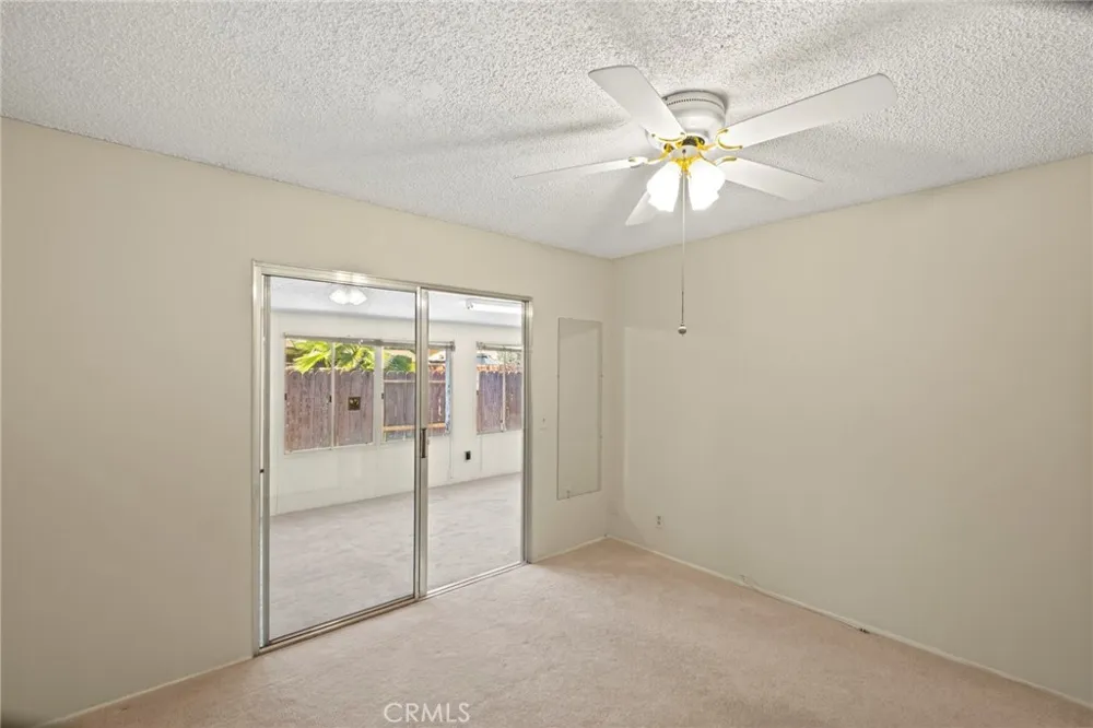 579 Corona Hemet, CA 92545