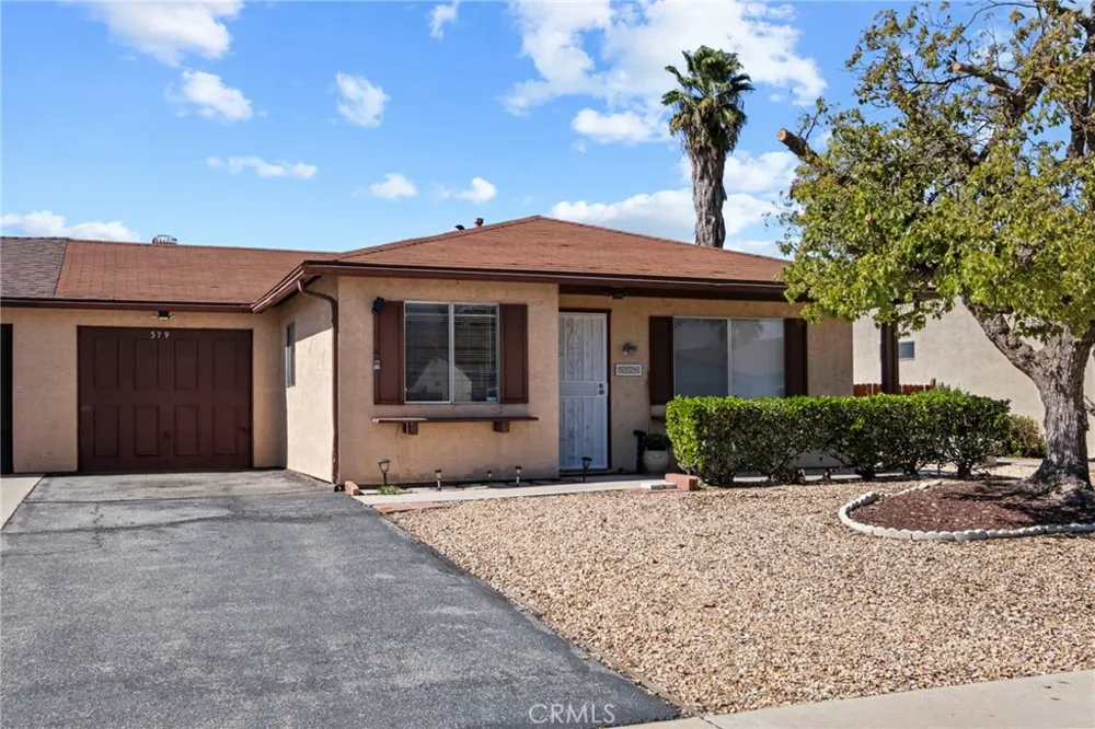 579 Corona Hemet, CA 92545