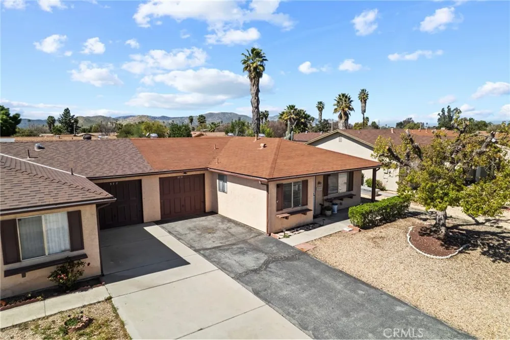 579 Corona Hemet, CA 92545