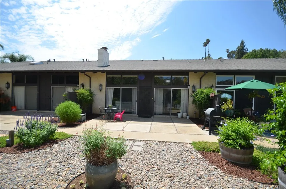 3404 Oak Cliff Drive #3 Fallbrook, CA 92028