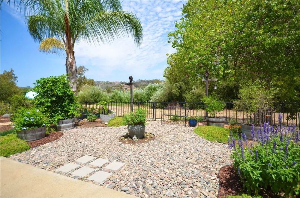3404 Oak Cliff Drive #3 Fallbrook, CA 92028