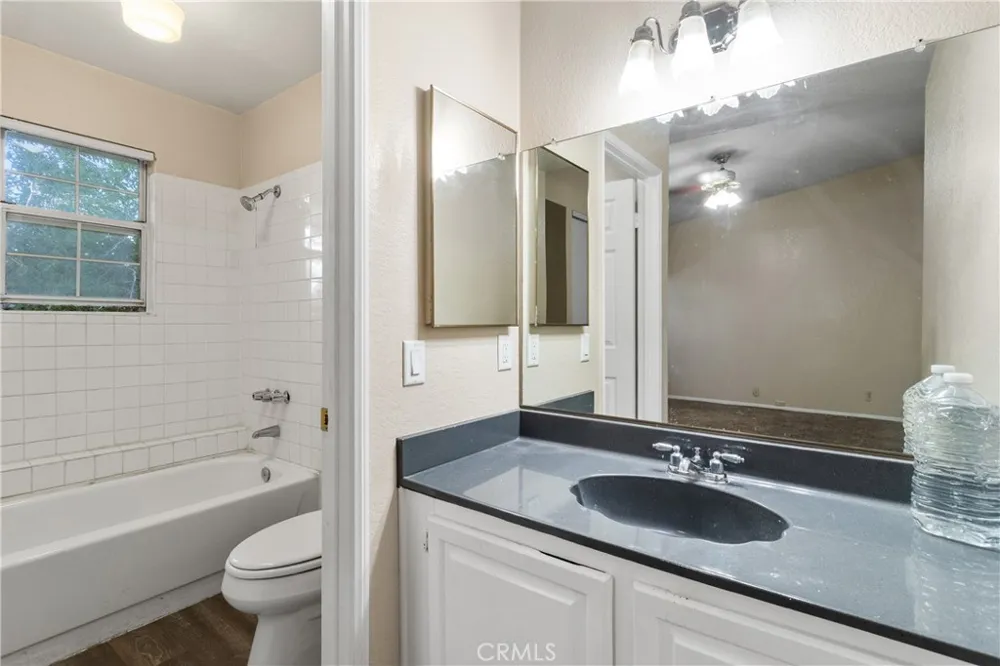 43675 Park Lancaster, CA 93534