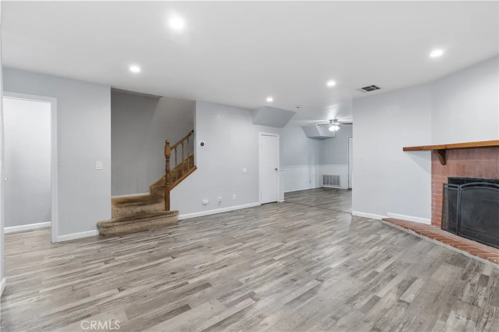 43675 Park Lancaster, CA 93534