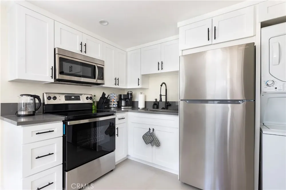 20662 Lemay Street Winnetka, CA 91306