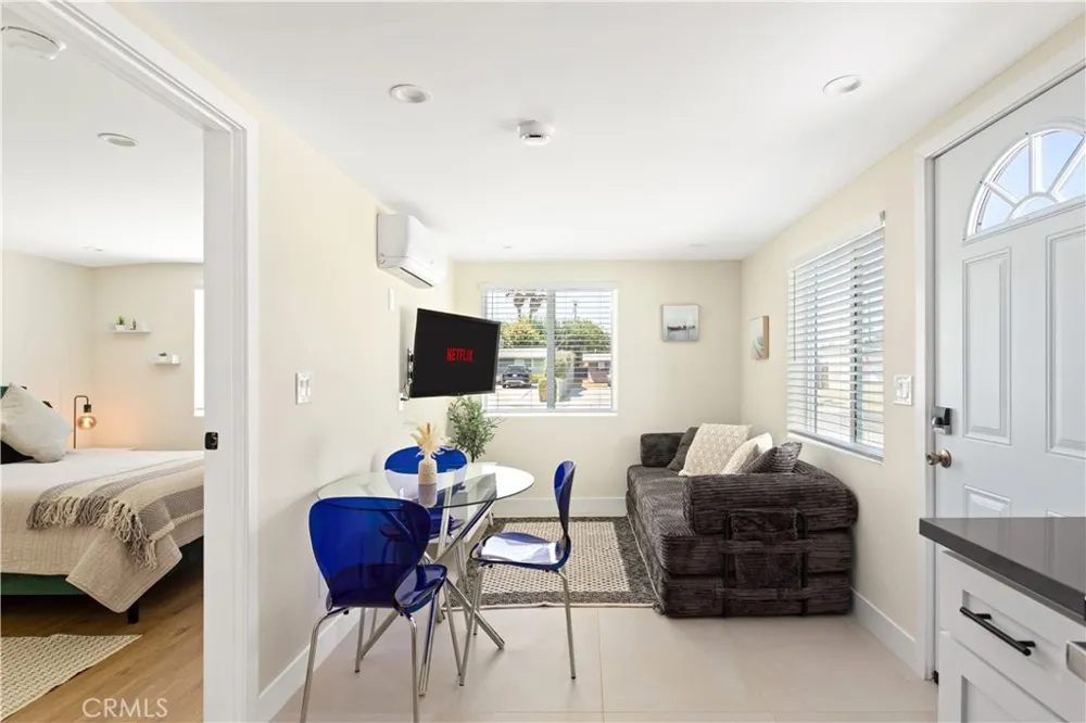 20662 Lemay Street Winnetka, CA 91306