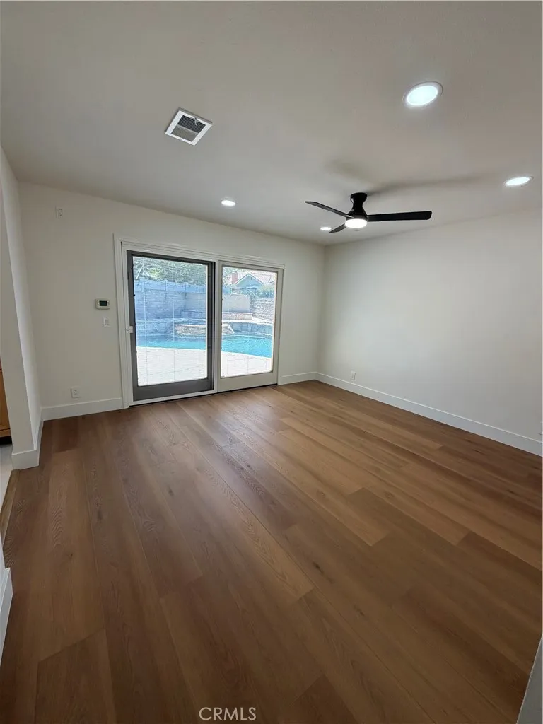 251 Asta Court Newbury Park, CA 91320