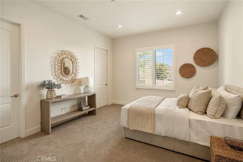 10727 W Stallion Ranch Road Shadow Hills, CA 91040