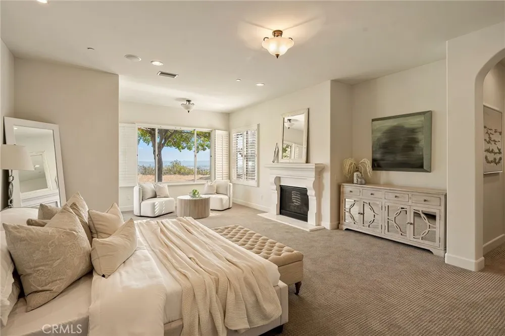 10727 W Stallion Ranch Road Shadow Hills, CA 91040