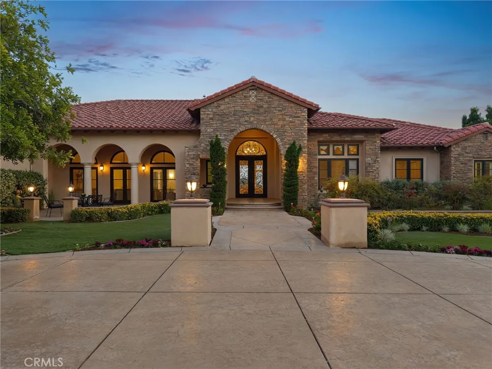 10727 W Stallion Ranch Road Shadow Hills, CA 91040