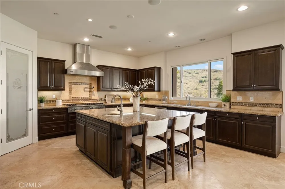 10727 W Stallion Ranch Road Shadow Hills, CA 91040
