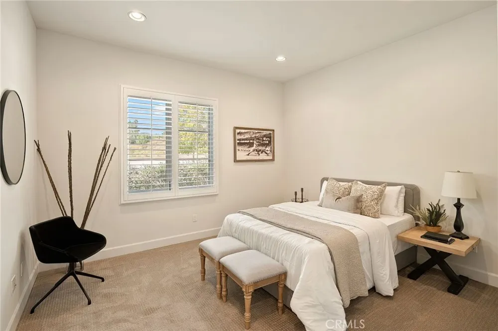 10727 W Stallion Ranch Road Shadow Hills, CA 91040