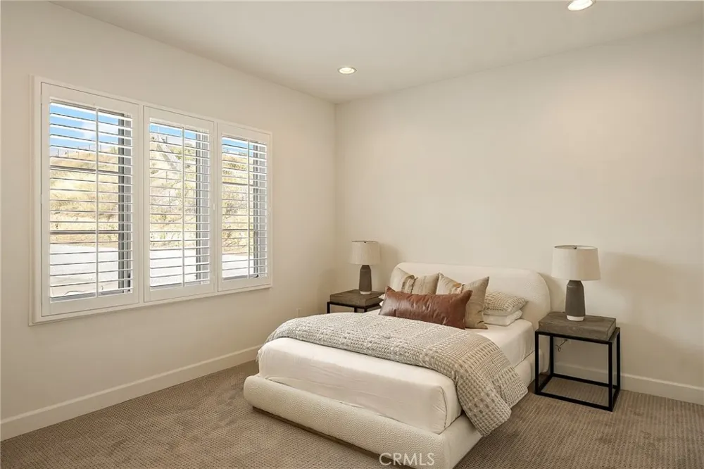 10727 W Stallion Ranch Road Shadow Hills, CA 91040