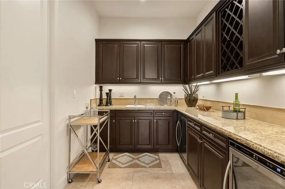 10727 W Stallion Ranch Road Shadow Hills, CA 91040
