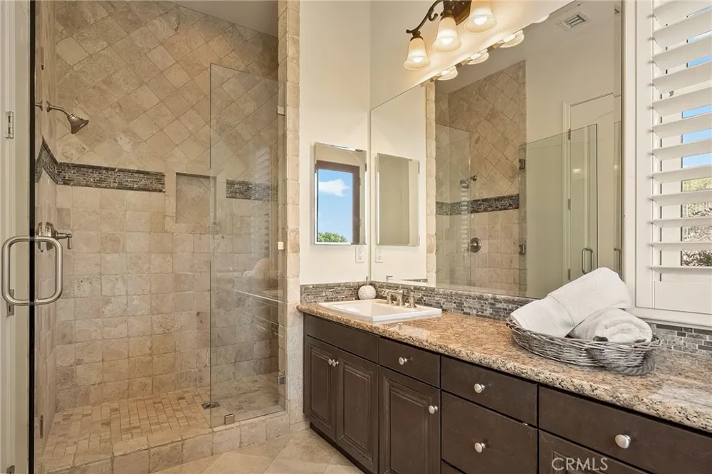 10727 W Stallion Ranch Road Shadow Hills, CA 91040