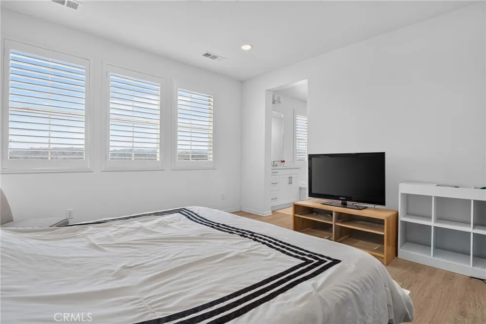 20634 Huntley Saugus, CA 91350