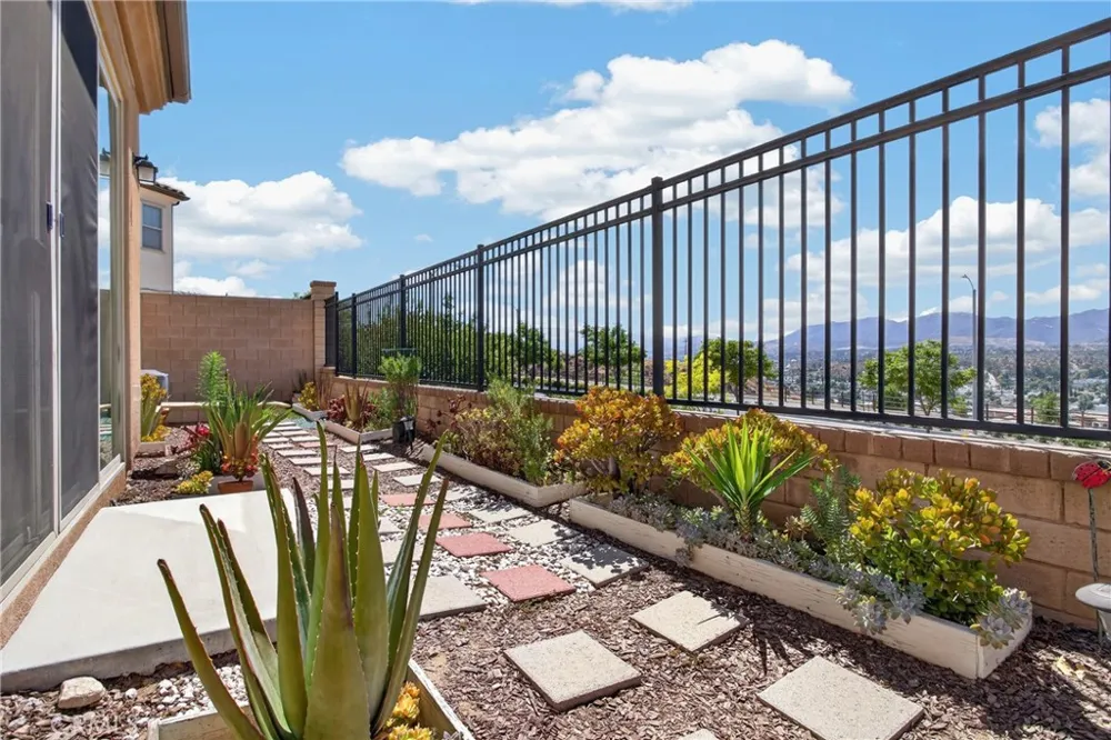 20634 Huntley Saugus, CA 91350