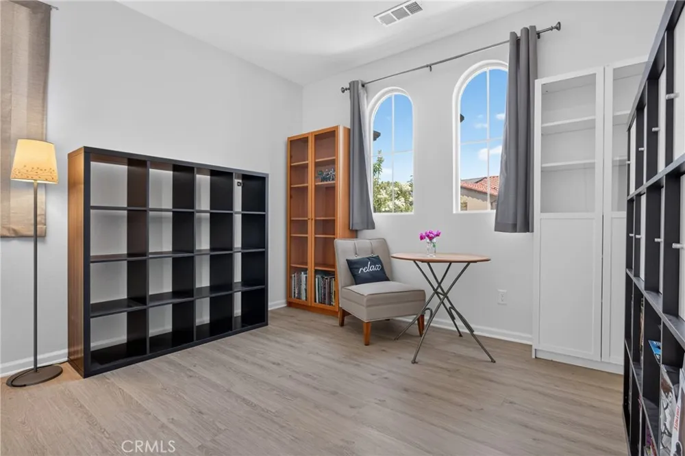20634 Huntley Saugus, CA 91350