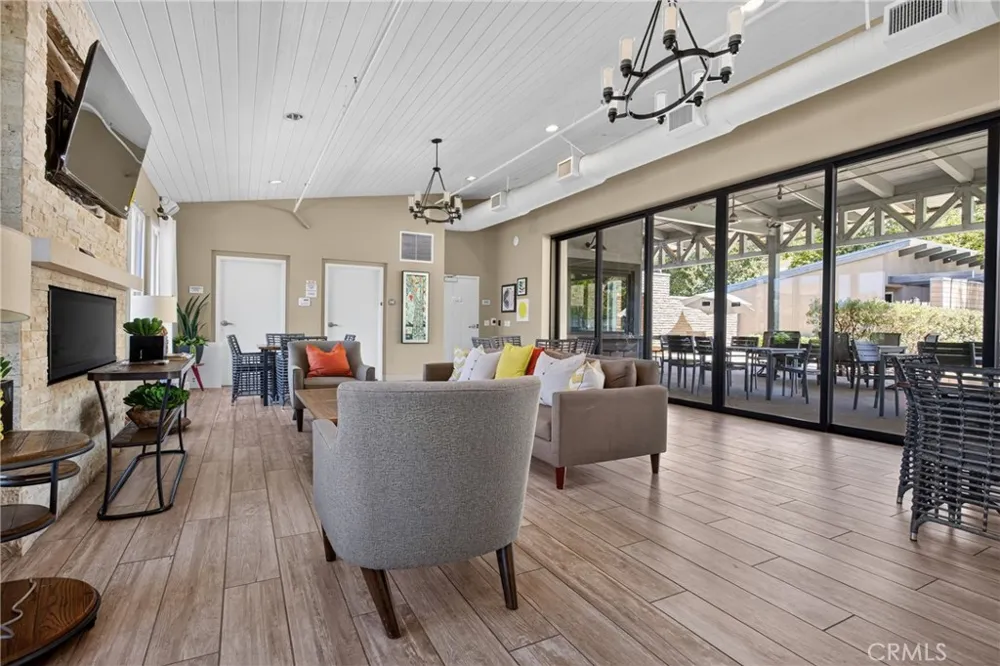 20634 Huntley Saugus, CA 91350