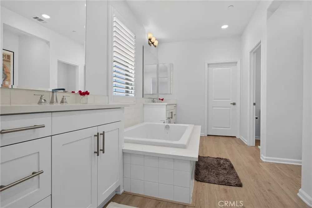 20634 Huntley Saugus, CA 91350