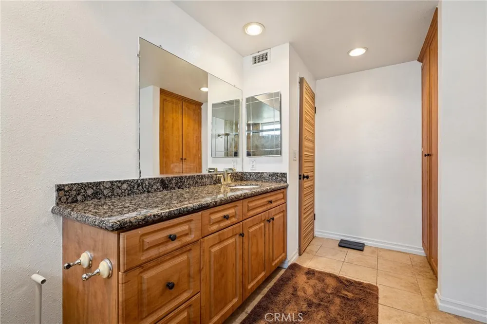 11856 Porter Valley Drive Porter Ranch, CA 91326
