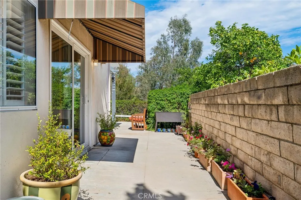 11856 Porter Valley Drive Porter Ranch, CA 91326
