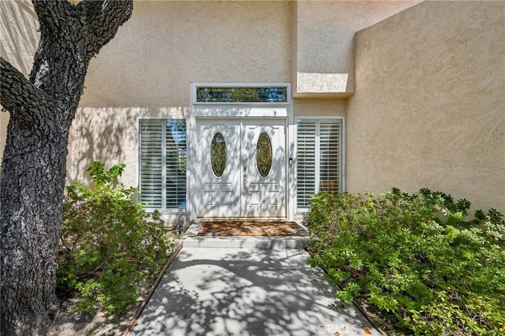 11856 Porter Valley Drive Porter Ranch, CA 91326