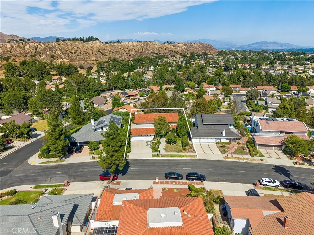 11856 Porter Valley Drive Porter Ranch, CA 91326