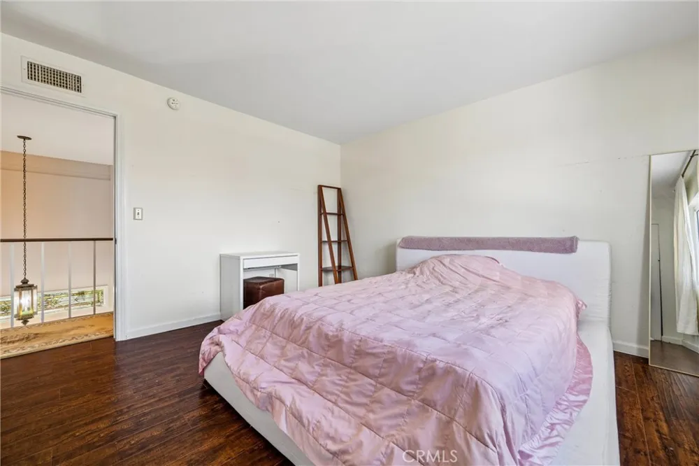 11856 Porter Valley Drive Porter Ranch, CA 91326