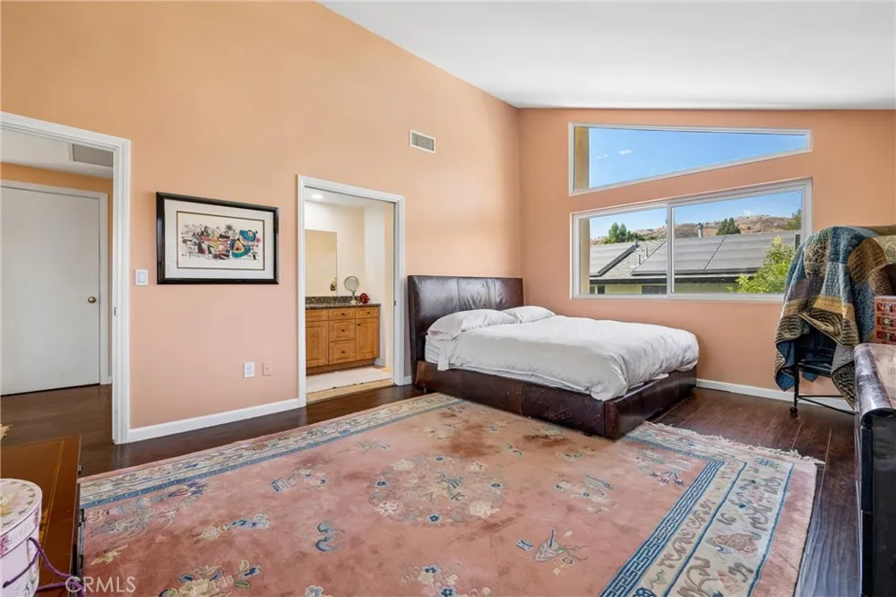 11856 Porter Valley Drive Porter Ranch, CA 91326