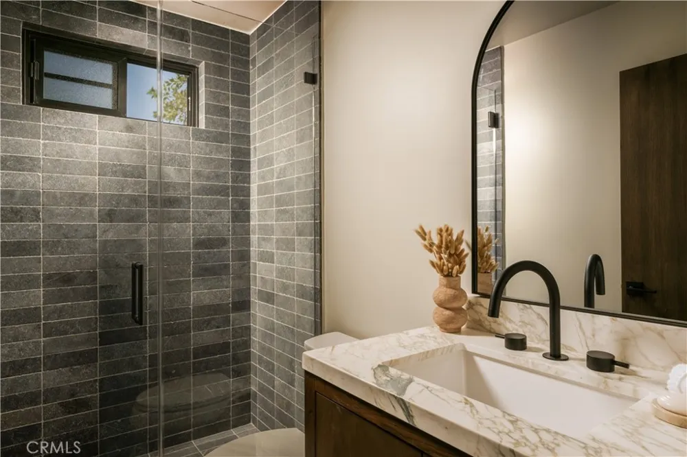 5114 Cedros Avenue Sherman Oaks, CA 91403