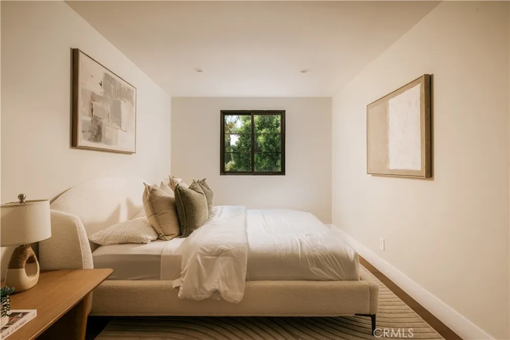 5114 Cedros Avenue Sherman Oaks, CA 91403